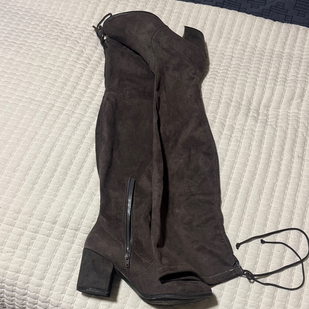 UNISA high knee boots